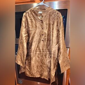 Chicos Size 3 100% Silk Embroidery Blouse Long Sleeves-Mandarin Style